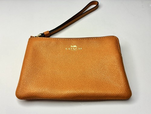 Coach pebble leather corner - leather,