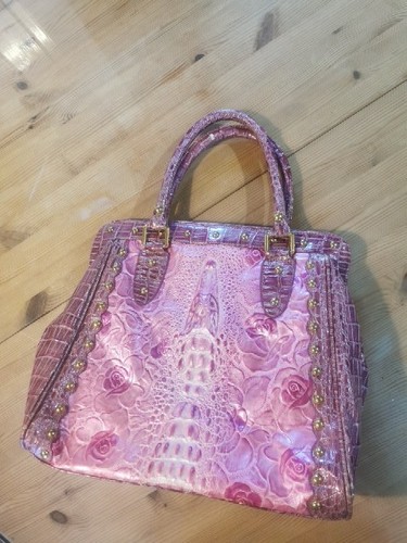 Crocodile style handbag - style, handbag.