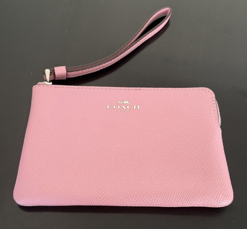 Coach corner zip - coach,