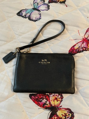 Coach black textured leather - black,