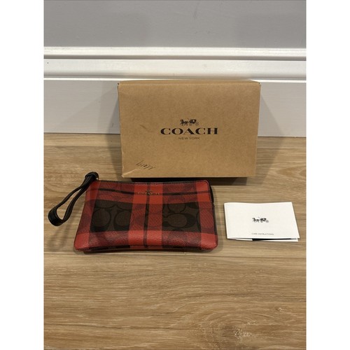 Coach corner zip wristlet - zip,